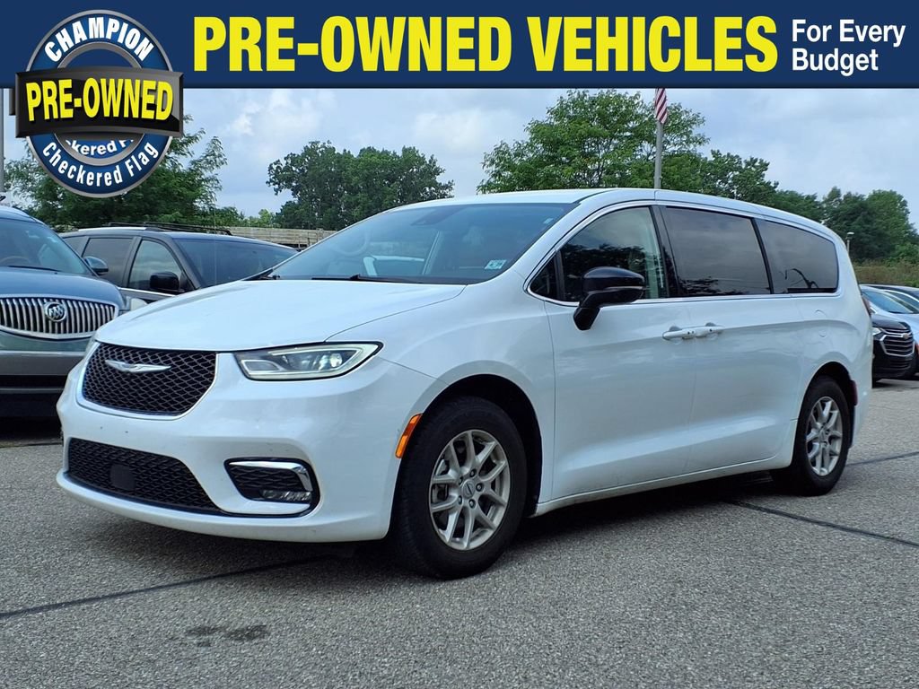 Used 2024 Chrysler Pacifica Touring-L