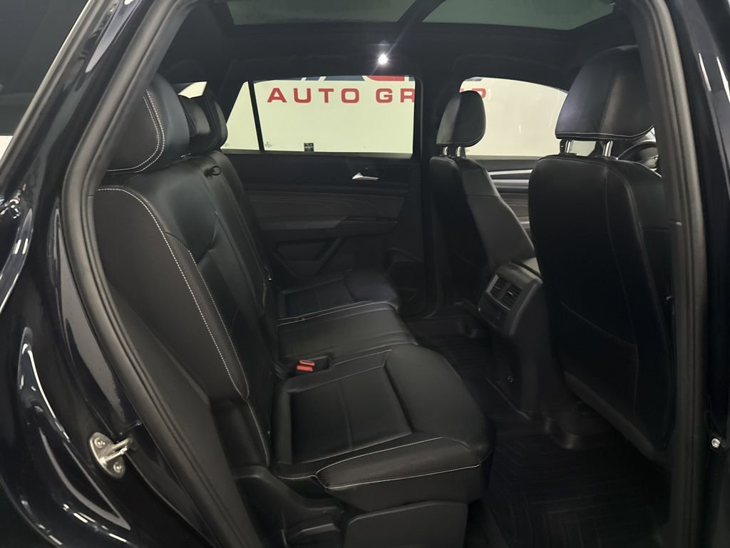 Used 2022 Volkswagen Atlas Cross Sport SEL image 36