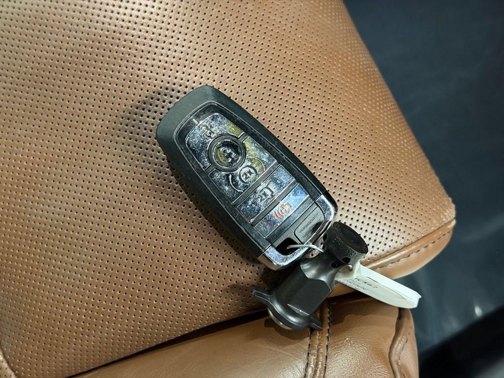 Used 2023 Lincoln Aviator Reserve w/ Equipment Group 201A image 29