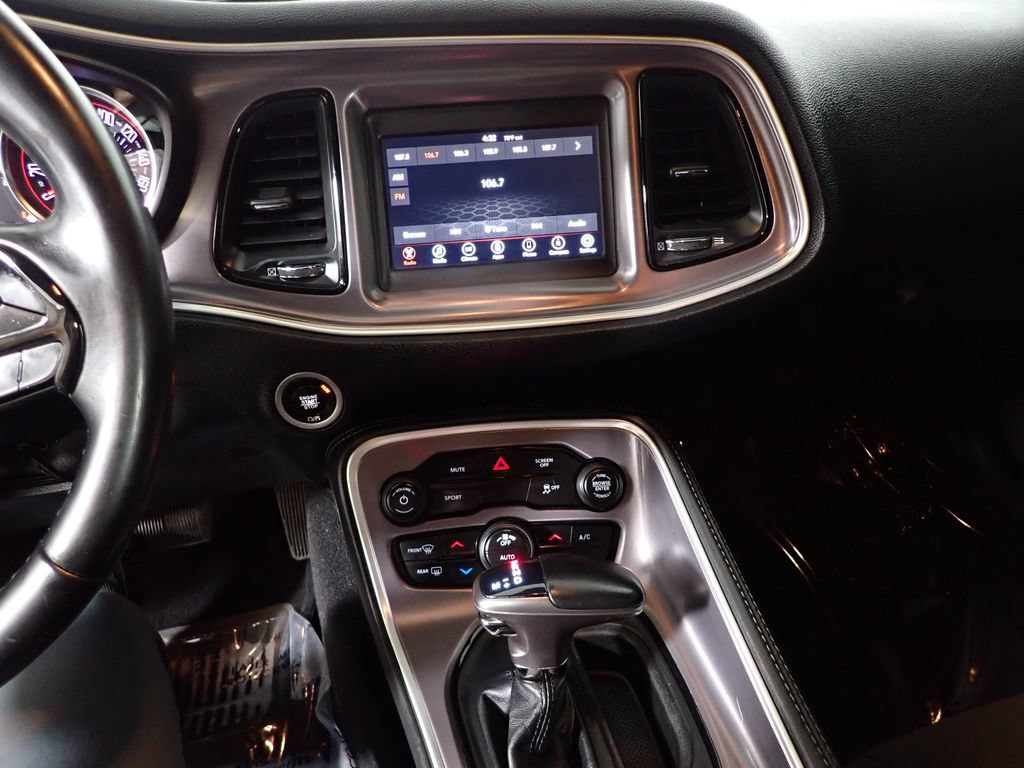 Used 2019 Dodge Challenger SXT RWD image 26