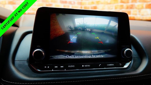 Used 2022 Nissan Rogue SV image 16