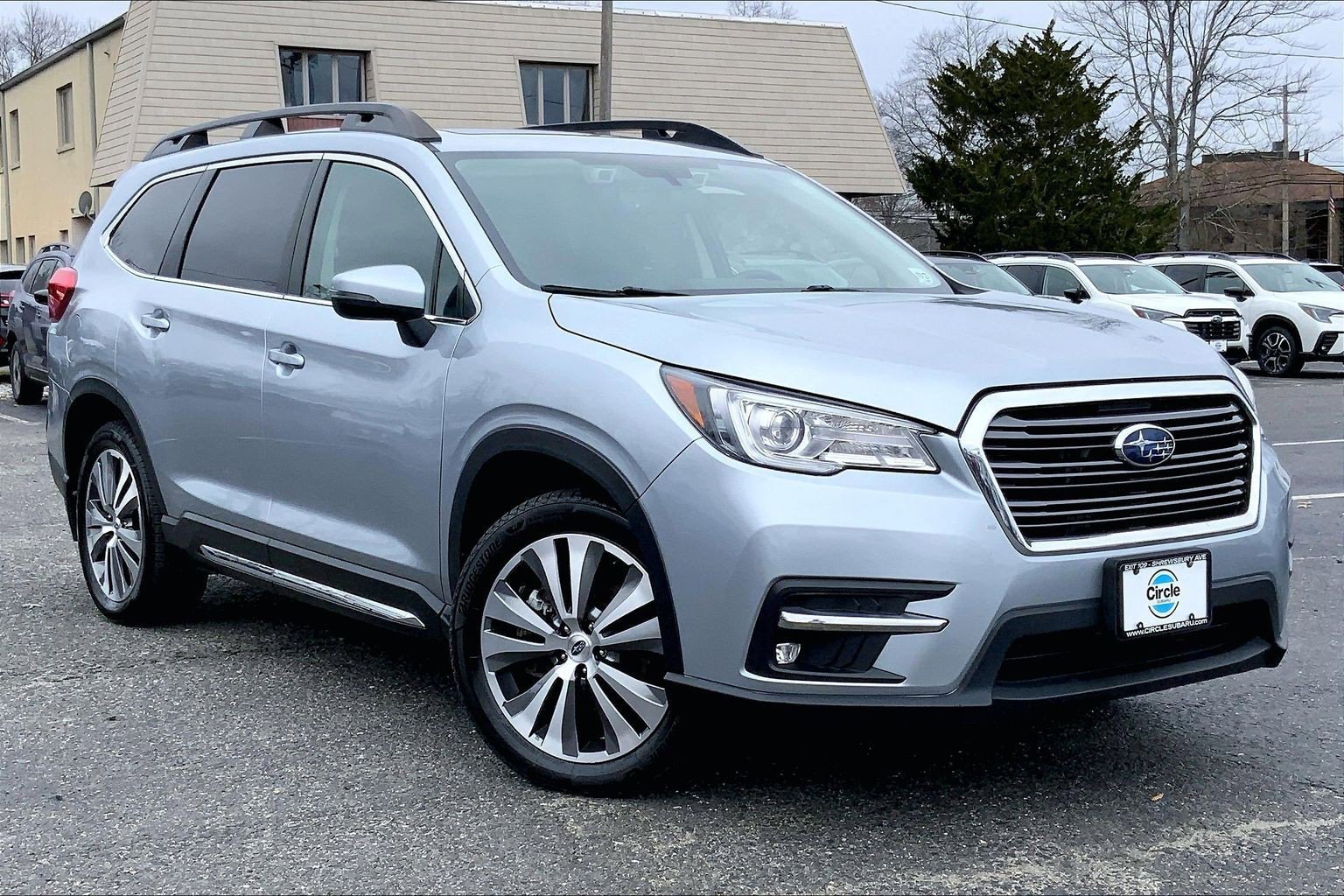 Certified 2022 Subaru Ascent Limited w/ Technology Package image 2