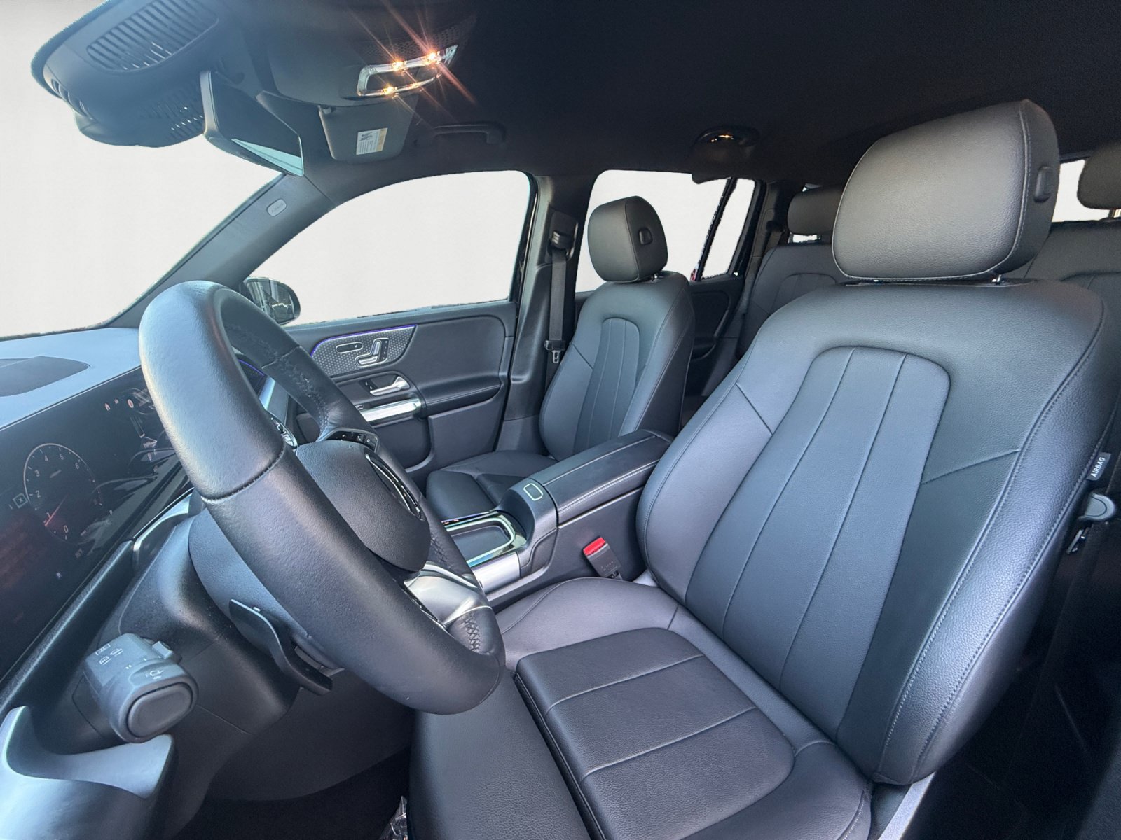 Certified 2025 Mercedes-Benz GLB 250 image 10