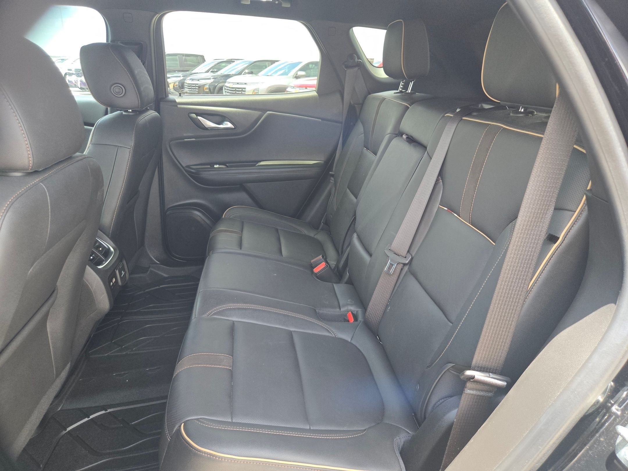 Used 2023 Chevrolet Blazer Premier FWD image 13