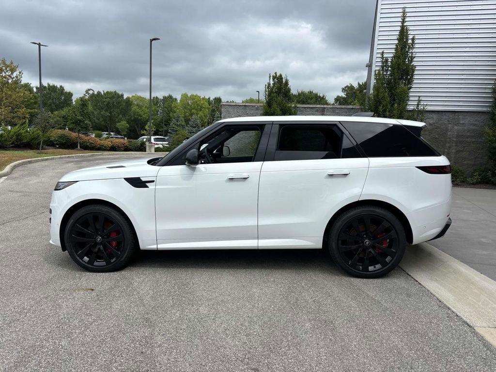 New 2025 Land Rover Range Rover Sport Dynamic SE image 8
