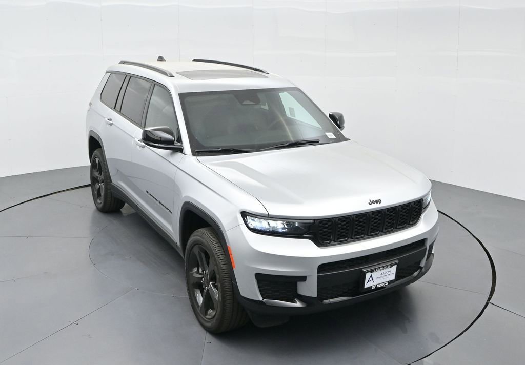 New 2025 Jeep Grand Cherokee L Altitude image 49