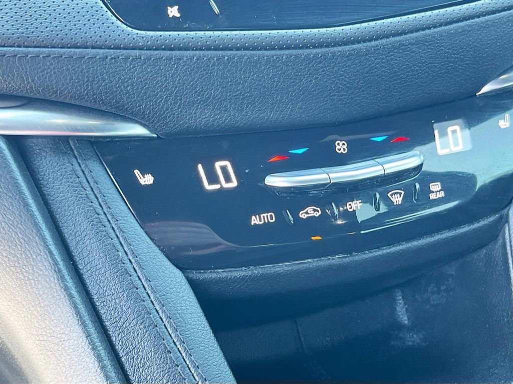Used 2024 Cadillac XT5 Luxury w/ LPO, Floor Liner Package AWD/4WD image 20