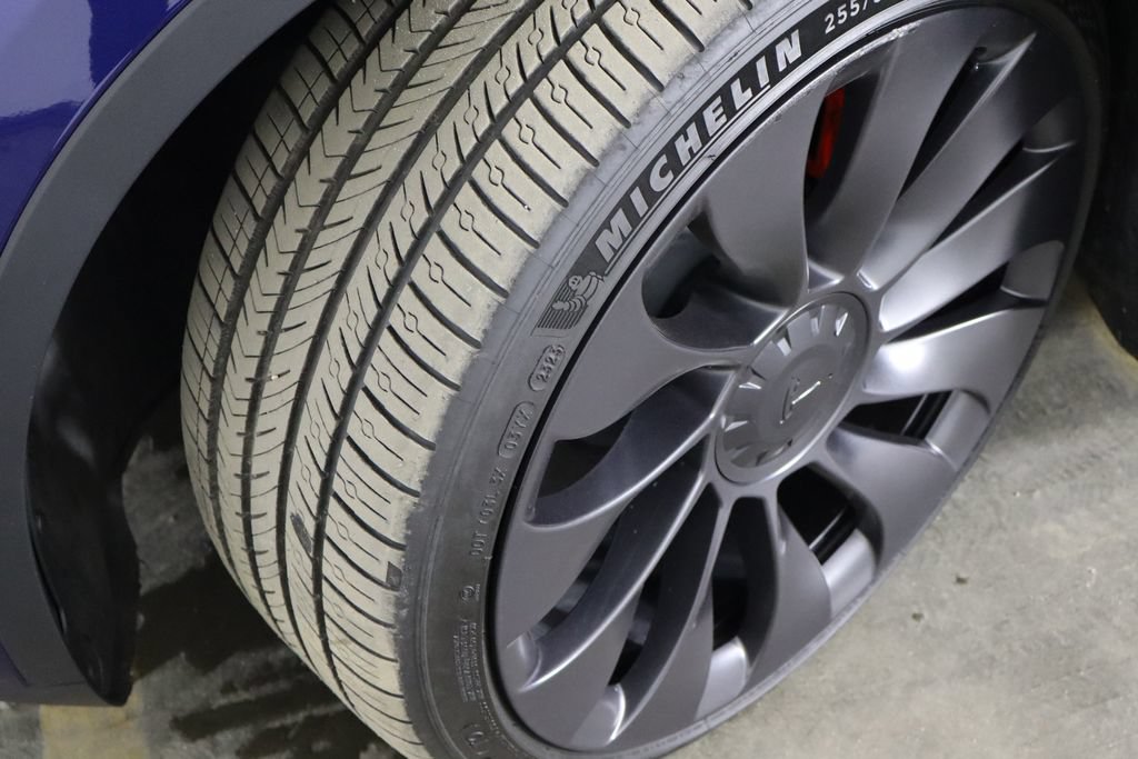 Used 2023 Tesla Model Y Performance AWD/4WD image 40