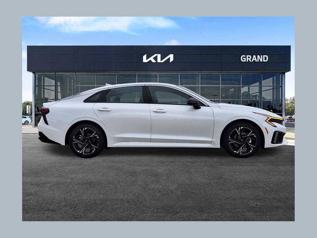 New 2026 Kia K5 GT-Line image 1
