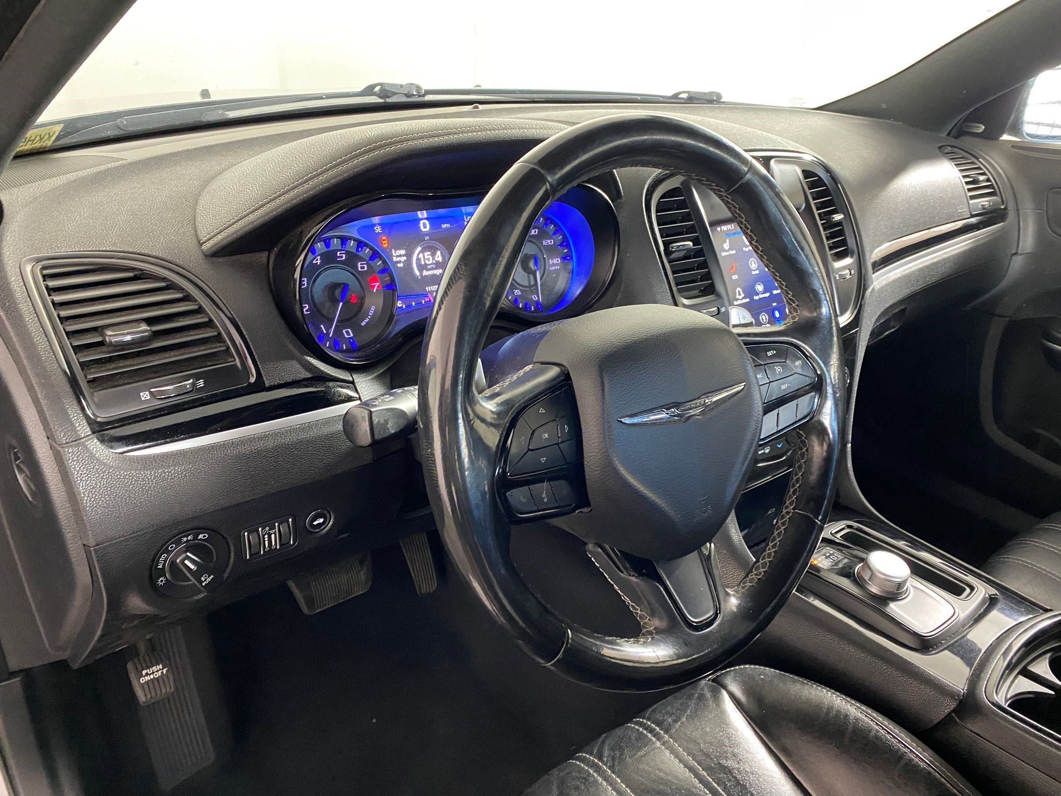 Used 2019 Chrysler 300 S image 4