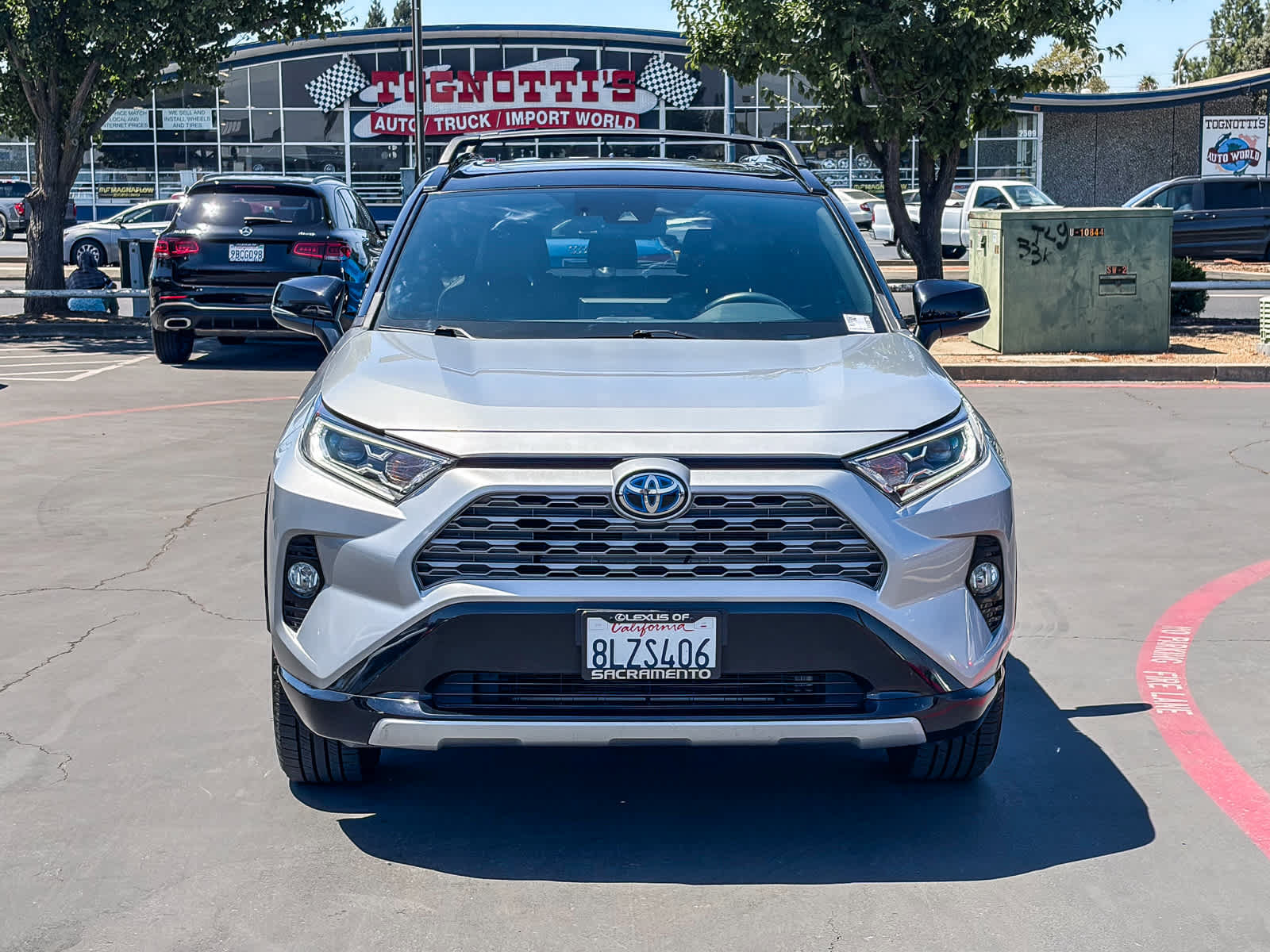Used 2019 Toyota RAV4 XSE w/ XSE Weather Package AWD/4WD image 6