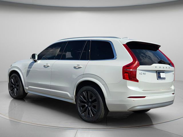 Used 2022 Volvo XC90 T5 Momentum w/ Climate Package FWD image 6