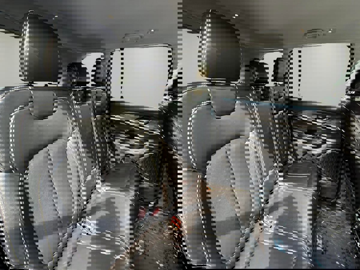 Used 2023 Jeep Grand Cherokee Limited image 15