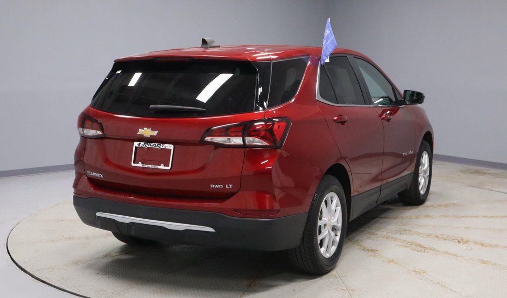 Used 2024 Chevrolet Equinox LT image 9