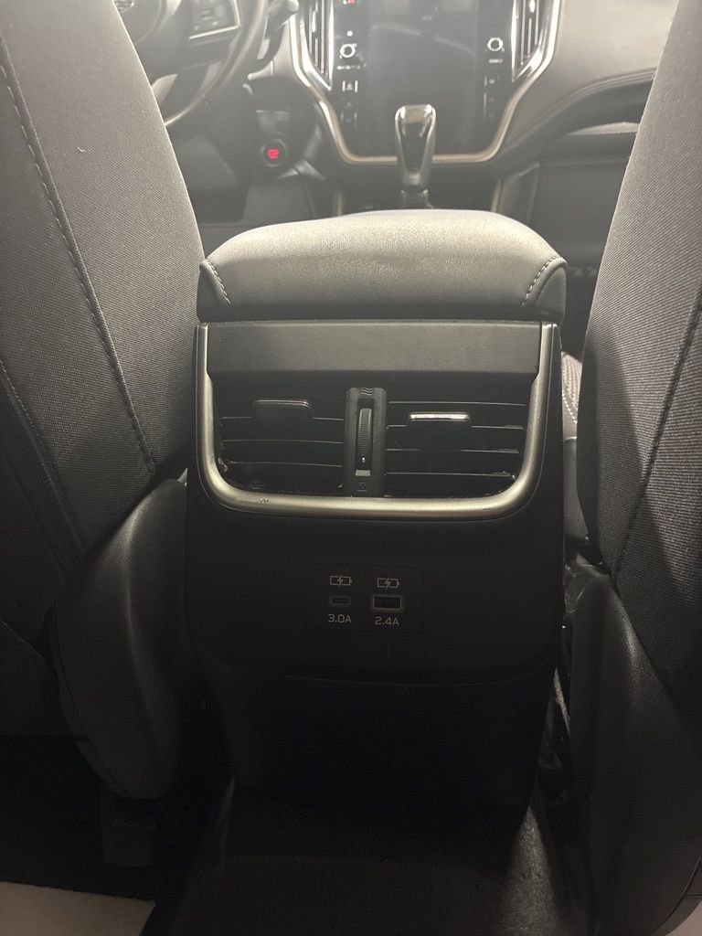 Used 2025 Subaru Outback Premium image 27