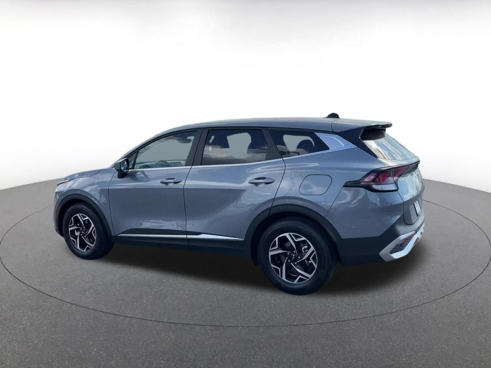 Used 2025 Kia Sportage LX image 10