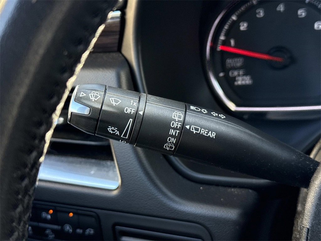 Used 2021 Chevrolet Tahoe Z71 w/ Luxury Package image 28