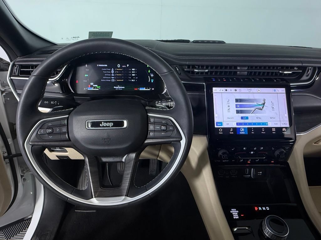Used 2022 Jeep Grand Cherokee Limited 4xe w/ Luxury Tech Group II AWD/4WD image 14