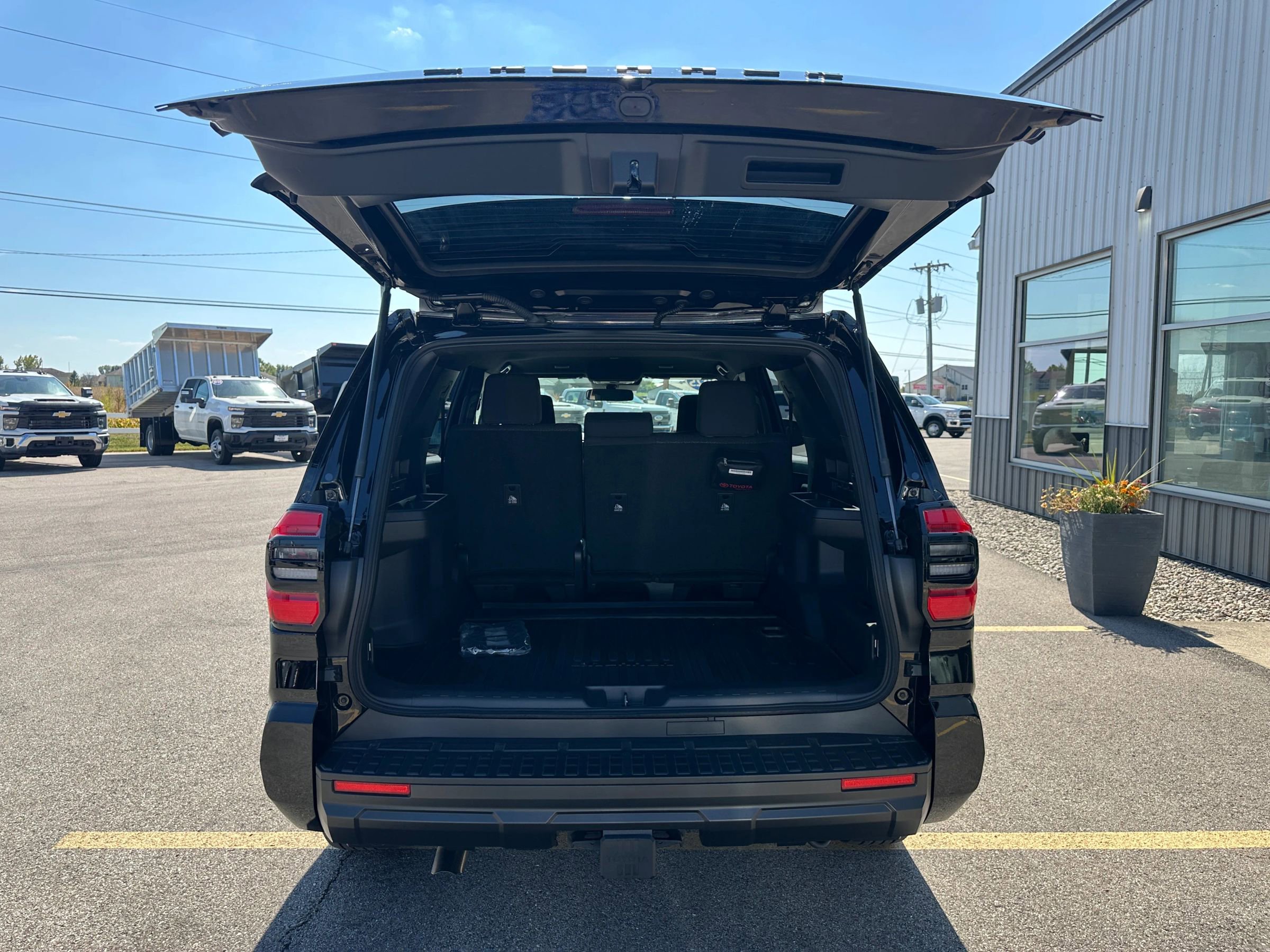 Used 2025 Toyota 4Runner SR5 image 34