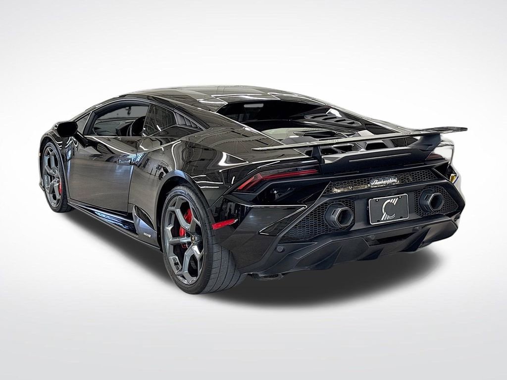 Used 2024 Lamborghini Huracan Tecnica image 2