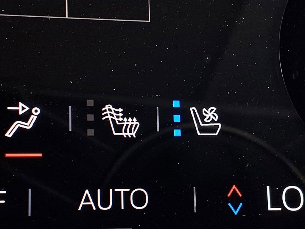 New 2026 GMC Terrain Denali w/ LPO, Black Badging Package AWD/4WD image 16