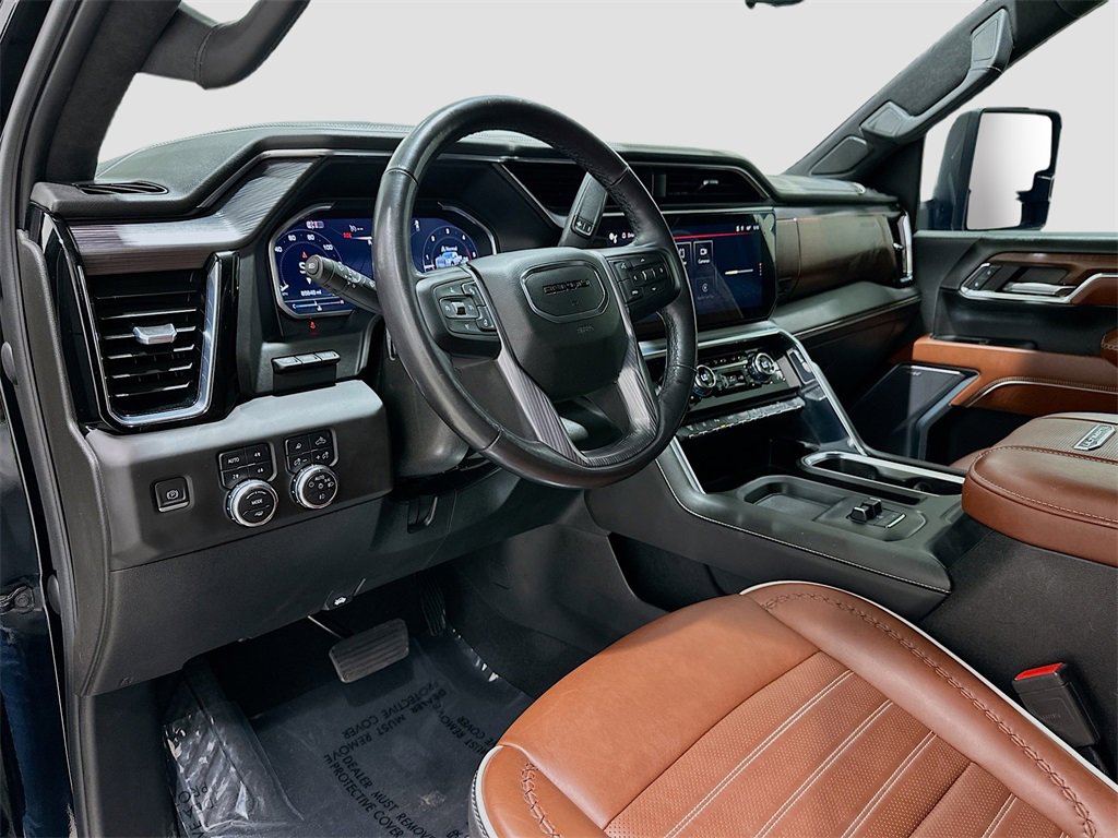 Used 2024 GMC Sierra 2500 Denali Ultimate w/ Max Trailering Package image 9