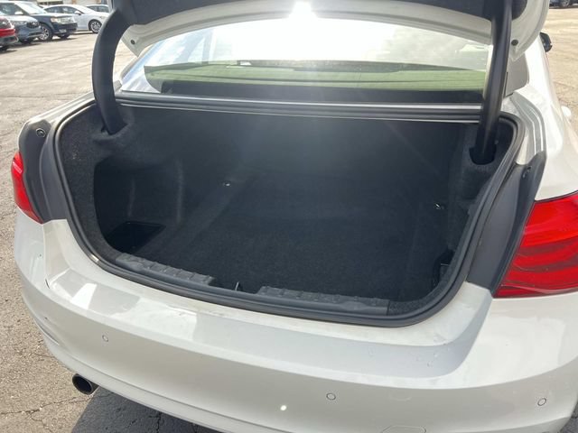 Used 2016 BMW 320i xDrive Sedan AWD/4WD image 11