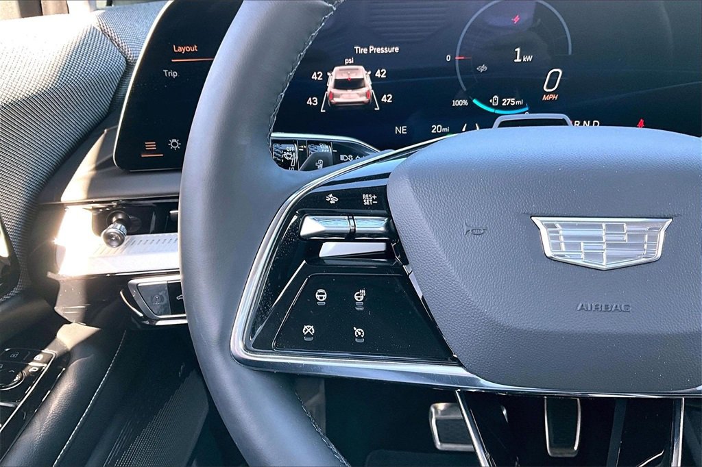 Certified 2025 Cadillac Optiq Luxury 1 image 20
