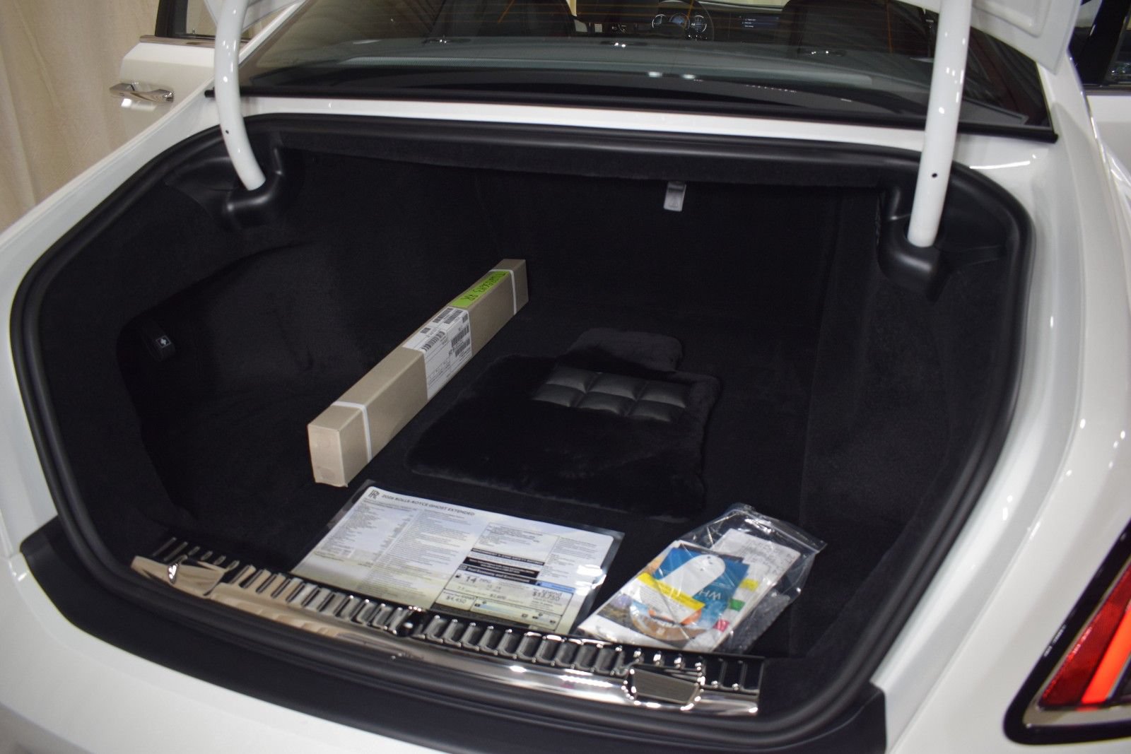 New 2026 Rolls-Royce Ghost Extended Wheelbase AWD/4WD image 41