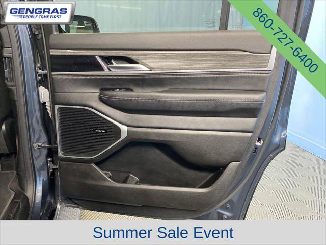Certified 2024 Jeep Wagoneer Series II AWD/4WD image 43