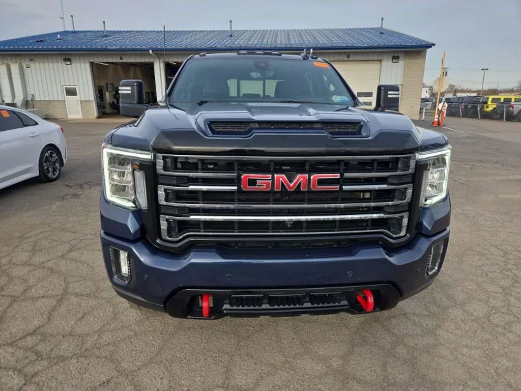 Used 2022 GMC Sierra 2500 AT4 w/ AT4 Premium Plus Package image 3