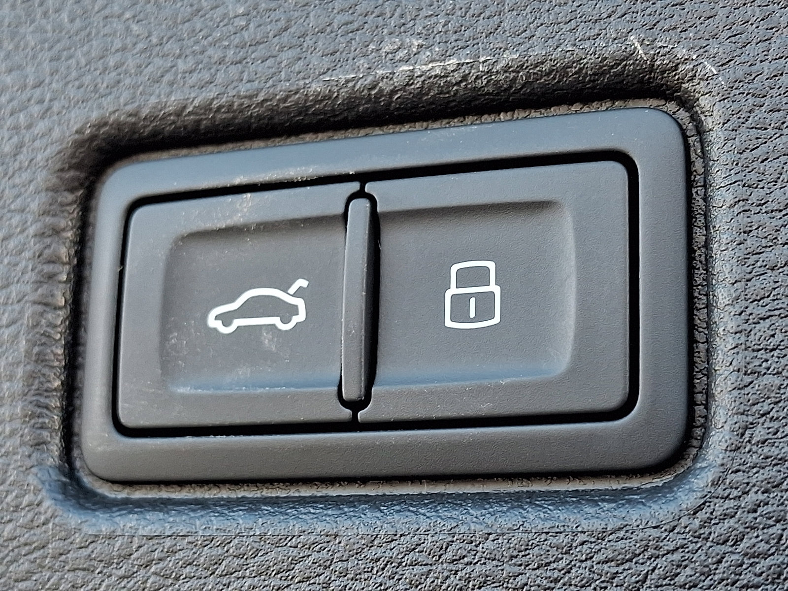 Certified 2025 Audi Q5 2.0T Premium Plus w/ Premium Plus Package image 33