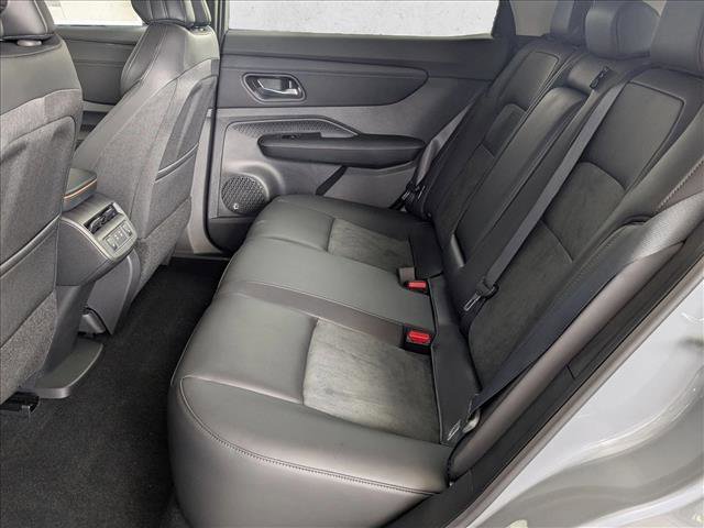 Used 2025 Nissan Ariya AWD image 13