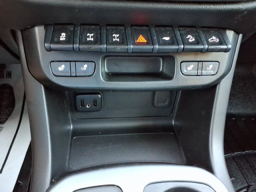 Used 2022 Chevrolet Colorado ZR2 w/ ZR2 Dusk Special Edition AWD/4WD image 28