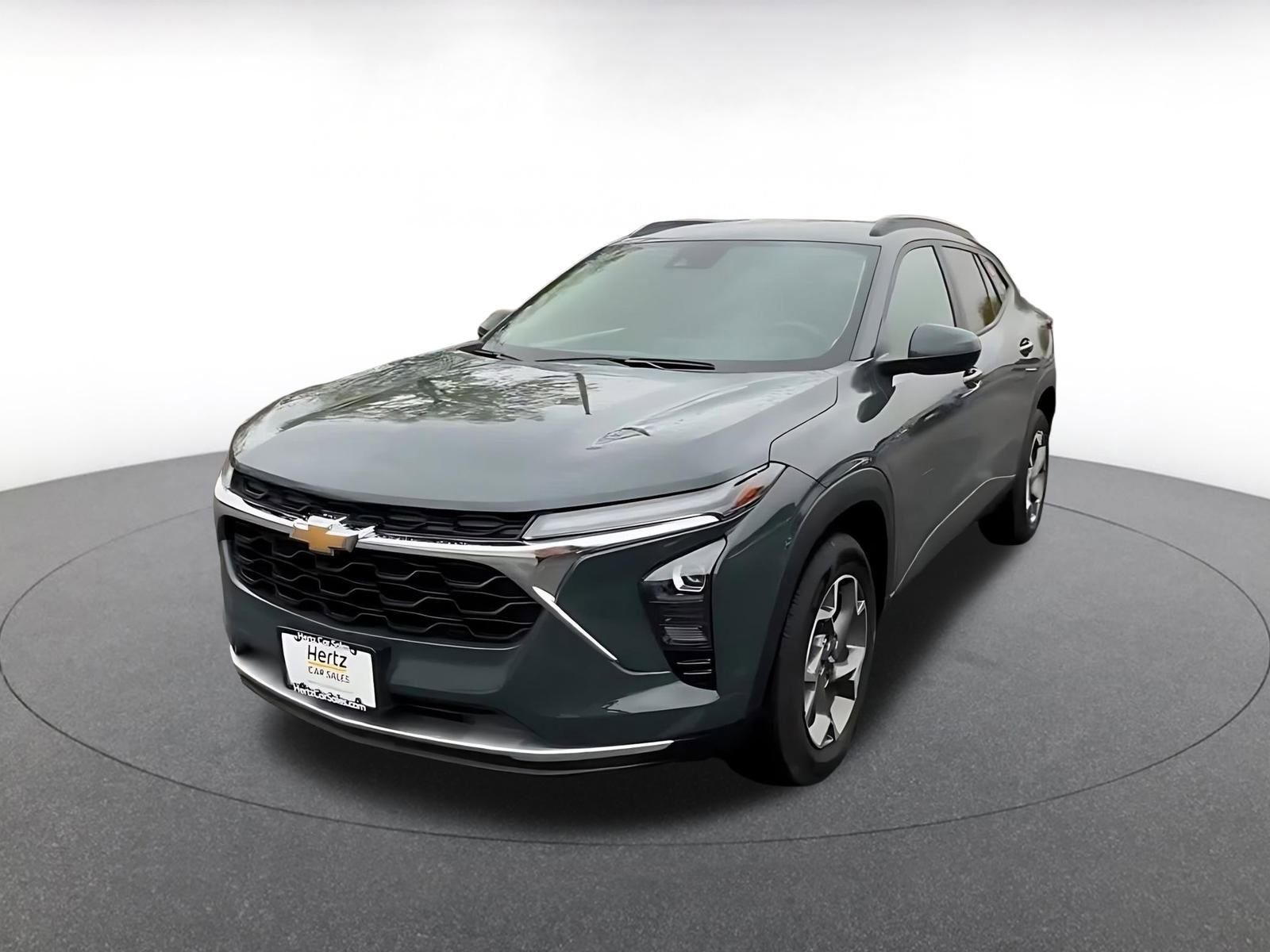 Used 2025 Chevrolet Trax LT image 6