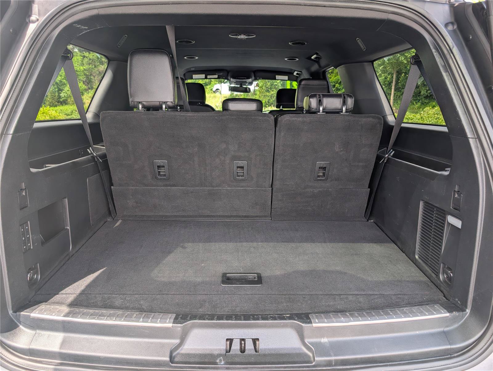 Used 2021 Ford Expedition Max Limited AWD/4WD image 13