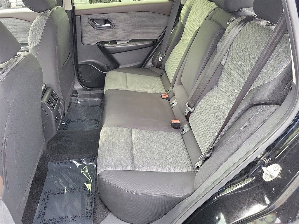 Used 2023 Nissan Rogue SV image 20