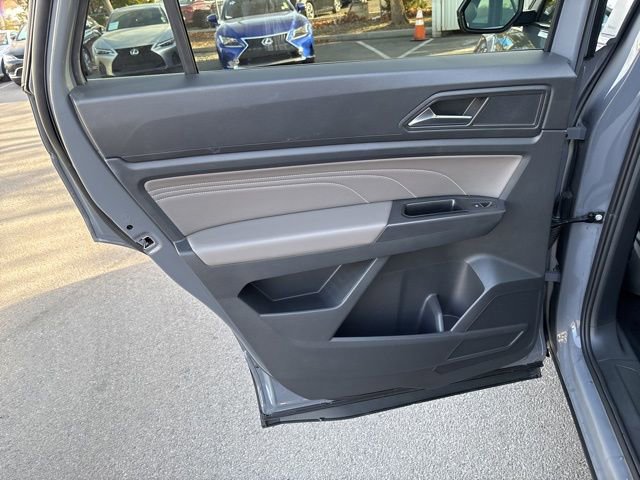 Used 2023 Volkswagen Atlas Cross Sport SE w/ Panoramic Sunroof Package image 27