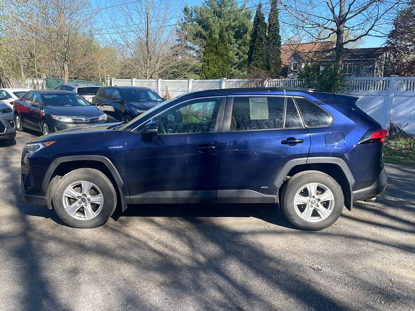 Used 2021 Toyota RAV4 XLE w/ XLE Grade Weather Package image 5