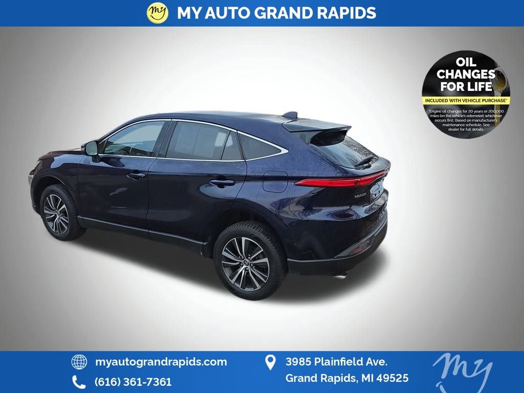 Used 2024 Toyota Venza LE image 5