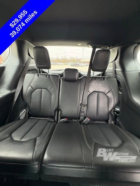 Used 2025 Chrysler Pacifica Select image 27