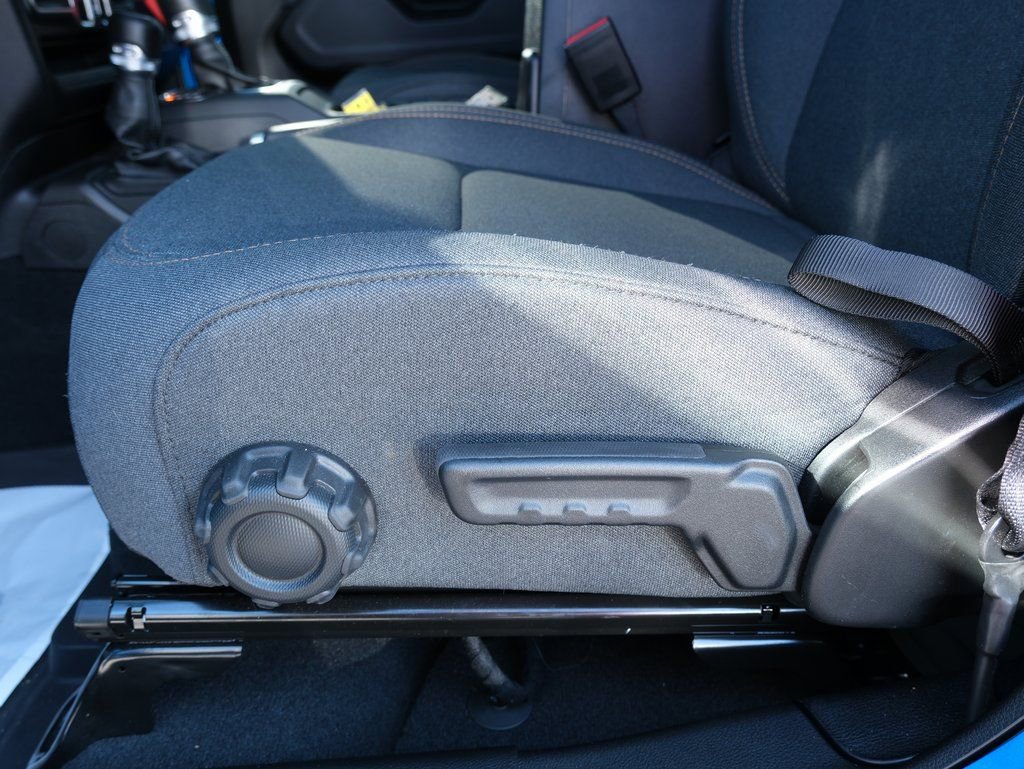 Used 2026 Jeep Wrangler Sport image 23