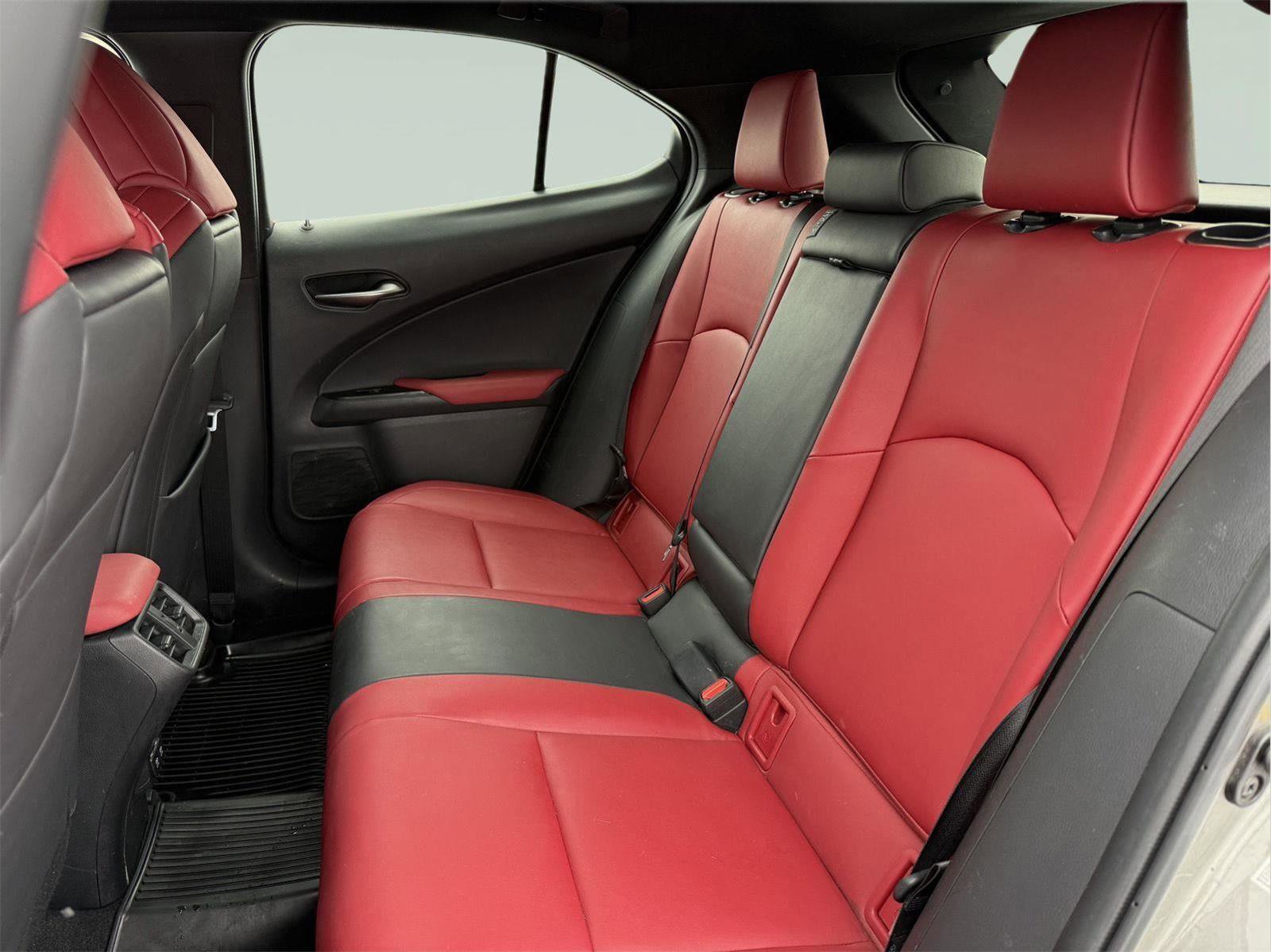 Used 2019 Lexus UX 250h F Sport image 23