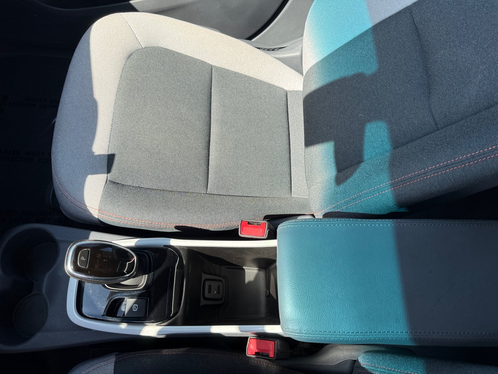 Used 2018 Chevrolet Bolt LT FWD image 14