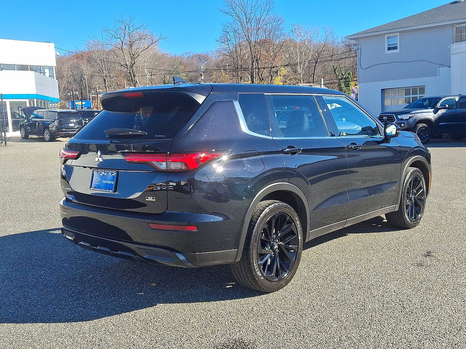 Used 2023 Mitsubishi Outlander SE Black Edition image 6