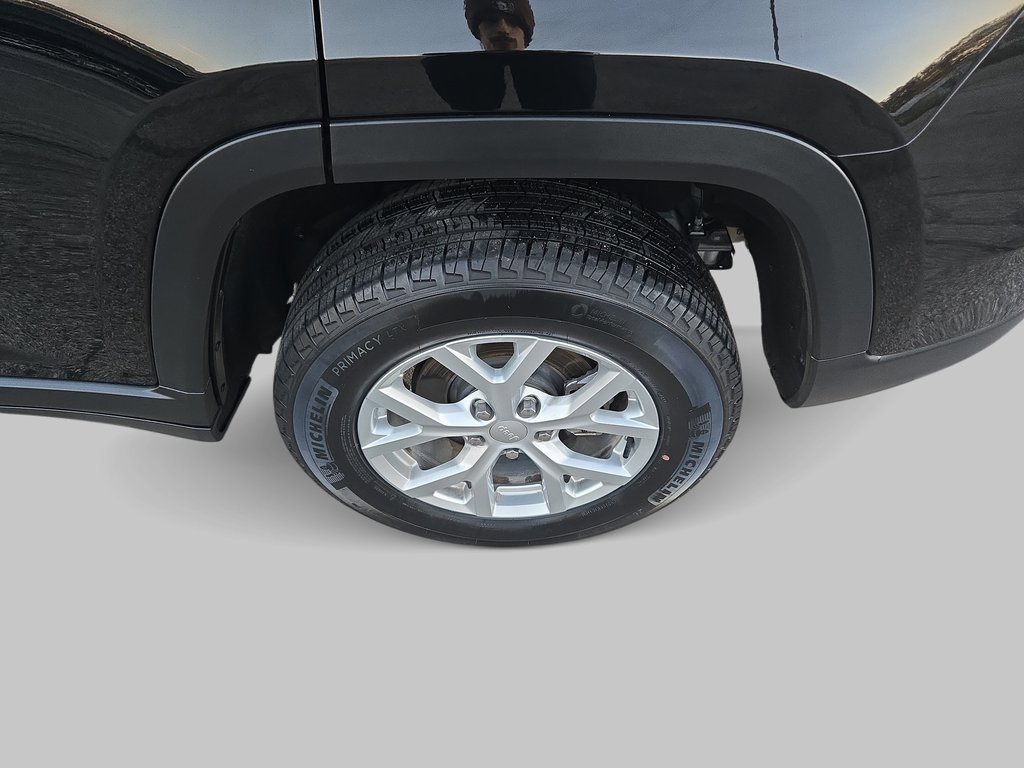 Used 2023 Jeep Grand Cherokee Limited image 34