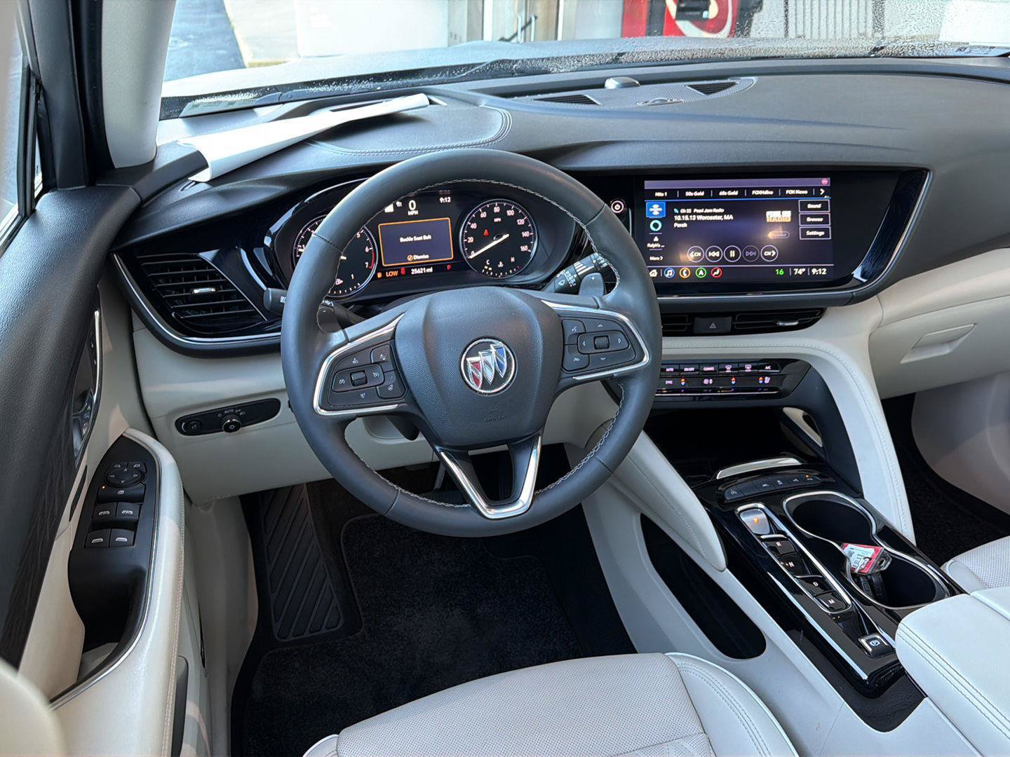 Used 2022 Buick Envision Avenir w/ Technology Package II FWD image 19