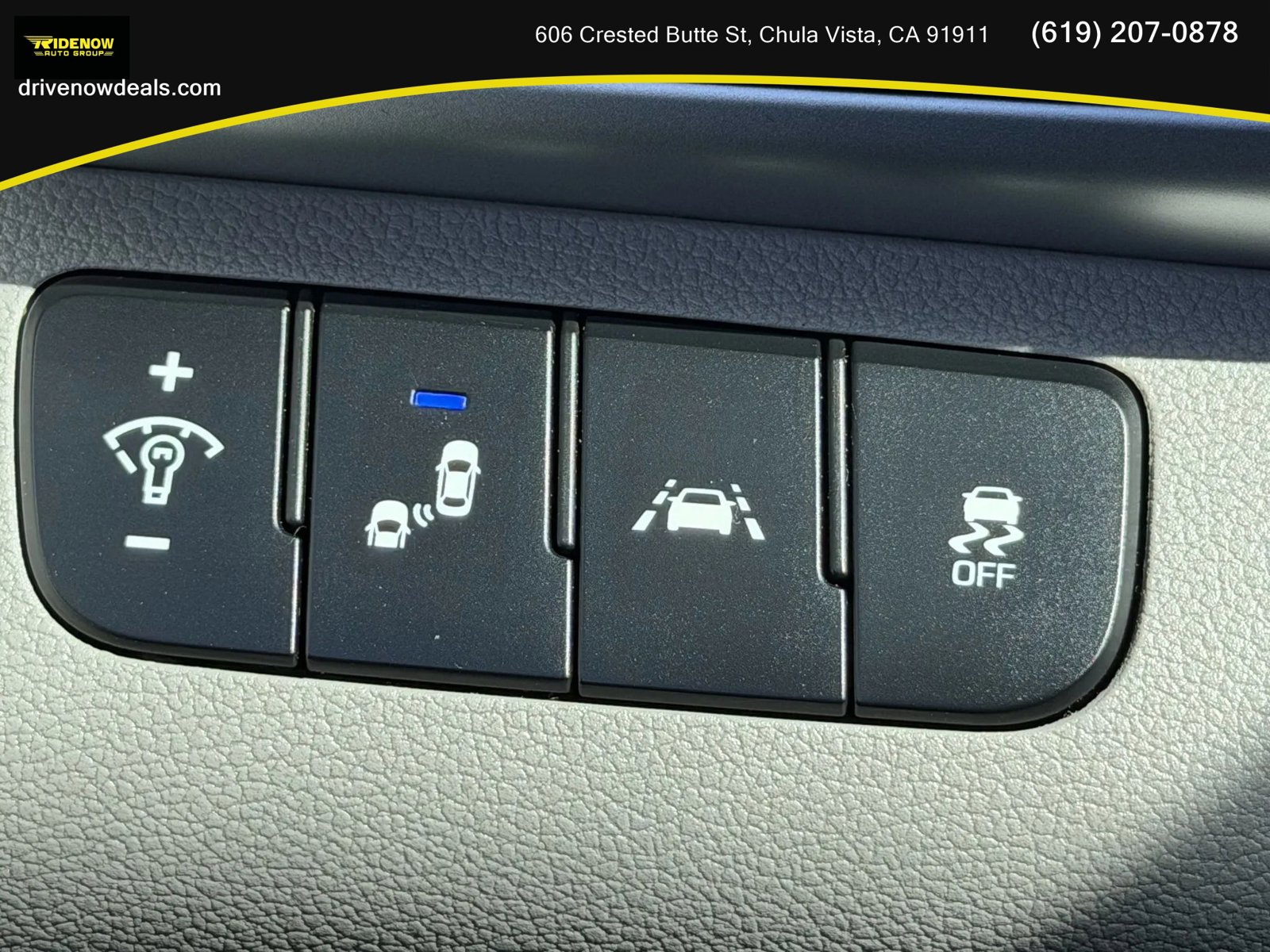 Used 2020 Hyundai Elantra SEL FWD image 25