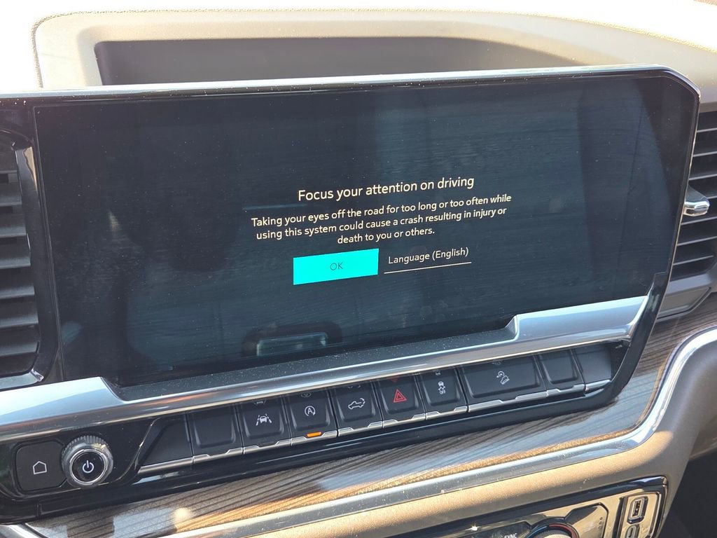 Used 2024 Chevrolet Silverado 1500 LT w/ Z71 Off-Road Package image 19