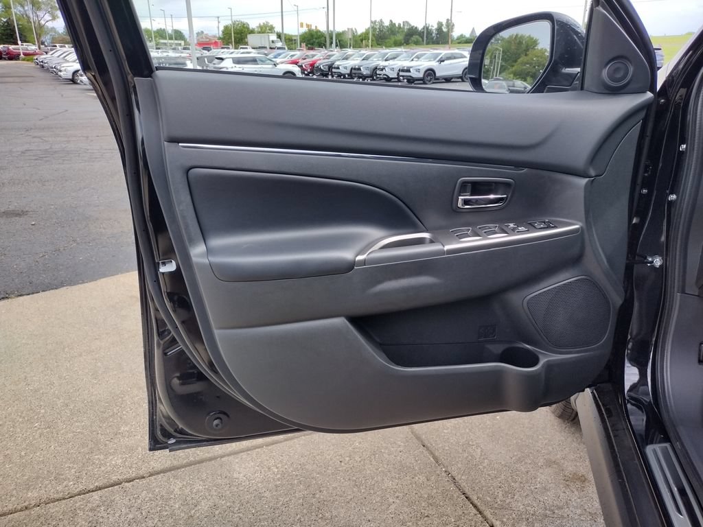 New 2026 Mitsubishi Outlander Sport SE AWD/4WD image 25